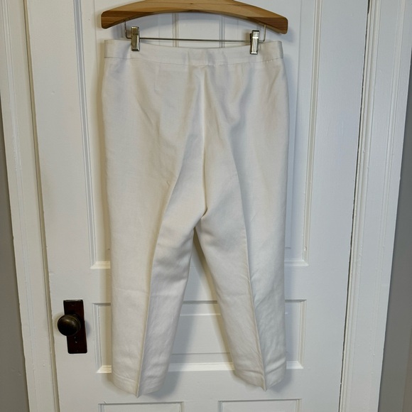 Petite White Cropped Pants - Picture 2 of 5